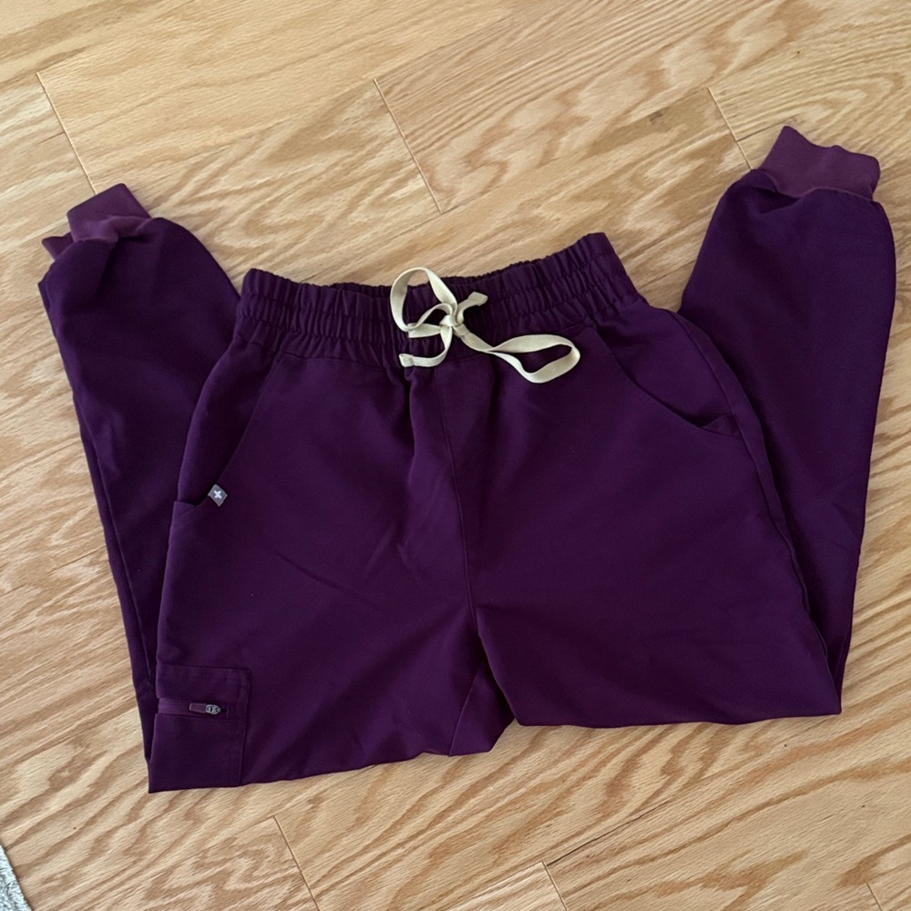 FIGS jogger scrub pants
